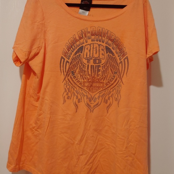 Harley-Davidson Tops - 🔆3 for $15 Harley Davison tshirt